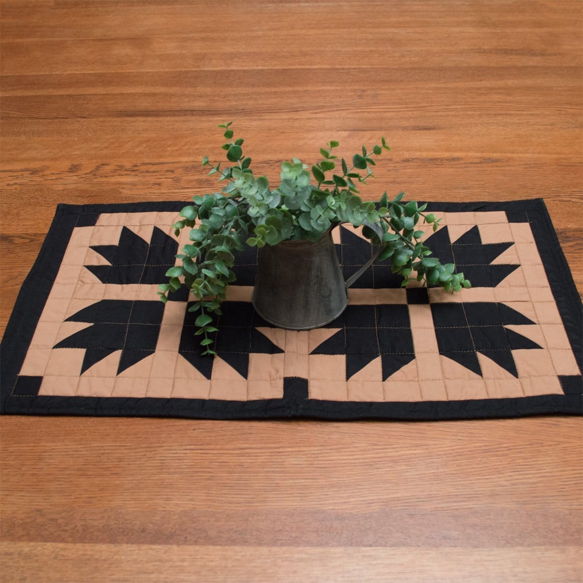 Black Bear's Paw Mini Runner